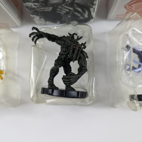 Boxed Heroclix Lot Limited Edition Marvel SR Wizkids Tabletop RPG War Miniatures - Picture 3 of 12